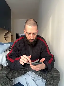 Snapshot of Gioeltoro89 chatting on March 27, 2026, 4:18 pm Gioeltoro89 online show from March 27, 2026, 4:18 pm