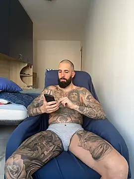 Snapshot of Gioeltoro89 chatting on April 22, 2026, 3:46 pm Gioeltoro89 online show from April 22, 2026, 3:46 pm