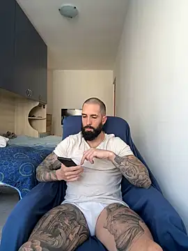 Snapshot of Gioeltoro89 chatting on April 27, 2026, 3:10 pm Gioeltoro89 online show from April 27, 2026, 3:10 pm