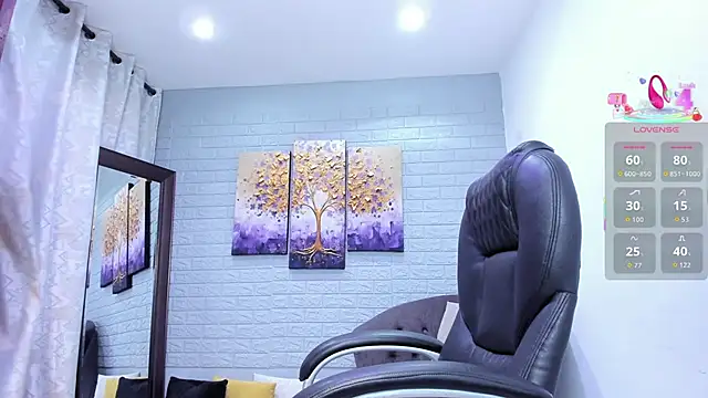 ebbafernandez  online show from February 7, 2026, 11:58 am