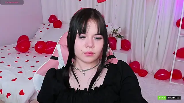 ClaireFaers  online show from February 14, 2025, 5:25 pm