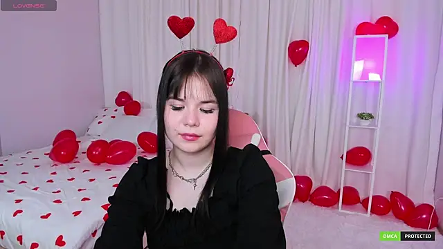 ClaireFaers  online show from February 14, 2025, 8:26 pm