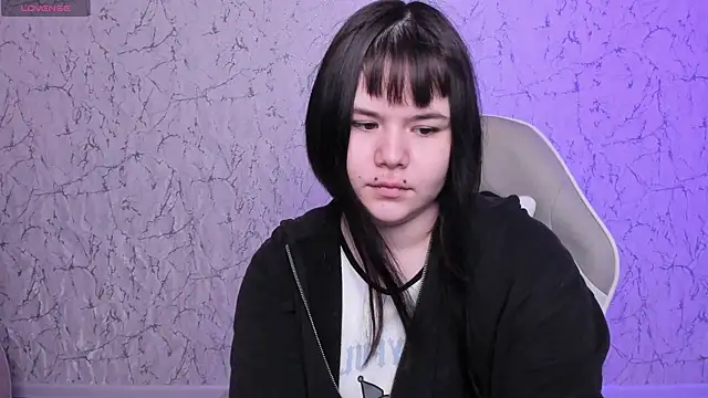 ClaireFaers  online show from June 1, 2026, 2:24 am