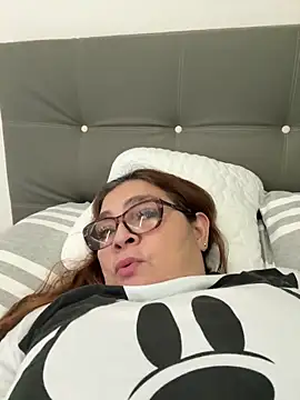 AntonellaAlondra4 online show from February 10, 2026, 12:53 pm