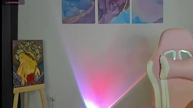 Snapshot of Pretty__zoe chatting on February 24, 2025, 12:20 am Pretty  zoe online show from February 24, 2025, 12:20 am