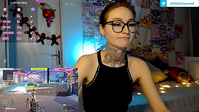 Snapshot of Milky_way_UwU chatting on December 23, 2024, 2:13 am Milky way UwU online show from December 23, 2024, 2:13 am