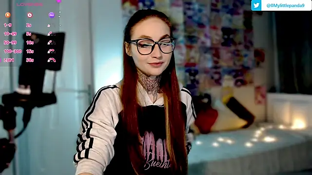 Snapshot of Milky_way_UwU chatting on January 14, 2025, 9:20 pm Milky way UwU online show from January 14, 2025, 9:20 pm