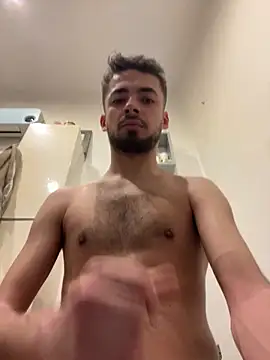 romain698 online show from February 18, 2026, 7:59 am