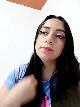 Snapshot of AlondraMendez chatting on October 2, 2025, 10:39 pm AlondraMendez online show from October 2, 2025, 10:39 pm