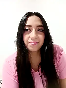 Snapshot of AlondraMendez chatting on October 4, 2025, 8:34 am AlondraMendez online show from October 4, 2025, 8:34 am
