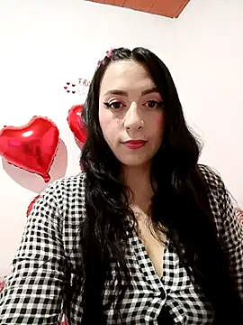 Snapshot of AlondraMendez chatting on February 15, 2026, 5:37 am AlondraMendez online show from February 15, 2026, 5:37 am