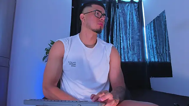 thaddeus king online show from June 8, 2026, 2:17 pm