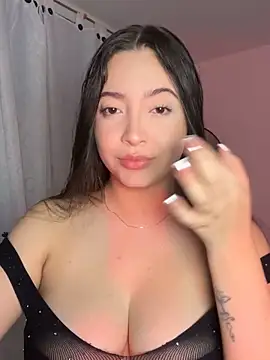 NathRossi online show from October 18, 2025, 1:41 am