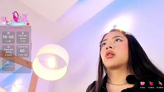 nicolle pierce online show from January 7, 2026, 2:08 pm