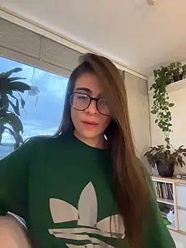 Snapshot of MariaIsabella8 chatting on January 15, 2026, 10:35 pm MariaIsabella8 online show from January 15, 2026, 10:35 pm