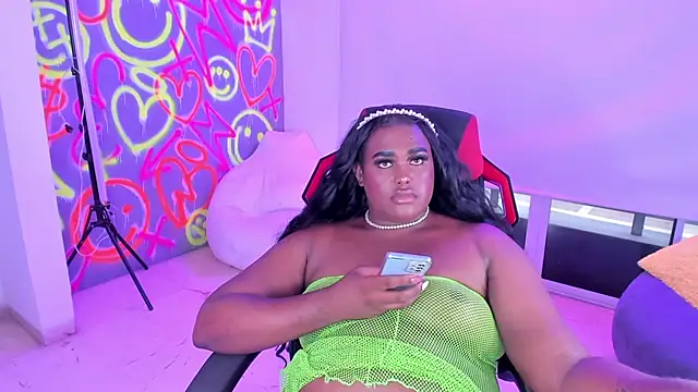 GEANNAROSE online show from January 14, 2025, 4:57 am