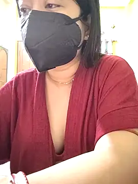 Snapshot of Royalgirl667 chatting on December 6, 2024, 1:29 am Royalgirl667 online show from December 6, 2024, 1:29 am