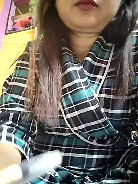 Snapshot of Royalgirl667 chatting on December 25, 2024, 4:11 pm Royalgirl667 online show from December 25, 2024, 4:11 pm