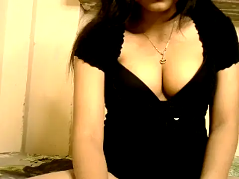 Snapshot of Sanjana_Gupta chatting on October 16, 2025, 11:22 am Sanjana Gupta online show from October 16, 2025, 11:22 am