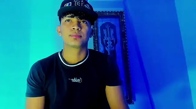 Snapshot of jamescurli_ chatting on December 16, 2024, 5:06 am jamescurli  online show from December 16, 2024, 5:06 am