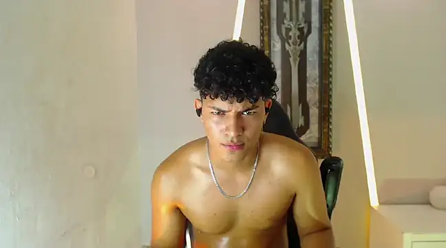 Snapshot of jamescurli_ chatting on January 6, 2025, 8:46 am jamescurli  online show from January 6, 2025, 8:46 am