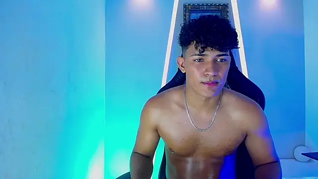 Snapshot of jamescurli_ chatting on January 11, 2025, 7:06 am jamescurli  online show from January 11, 2025, 7:06 am