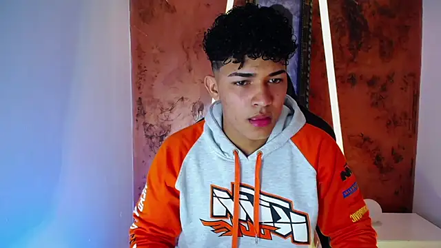 Snapshot of jamescurli_ chatting on January 28, 2025, 4:39 am jamescurli  online show from January 28, 2025, 4:39 am