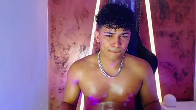 Snapshot of jamescurli_ chatting on January 31, 2025, 8:11 am jamescurli  online show from January 31, 2025, 8:11 am