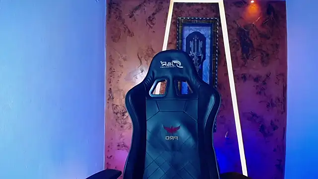 Snapshot of jamescurli_ chatting on March 4, 2025, 11:08 am jamescurli  online show from March 4, 2025, 11:08 am