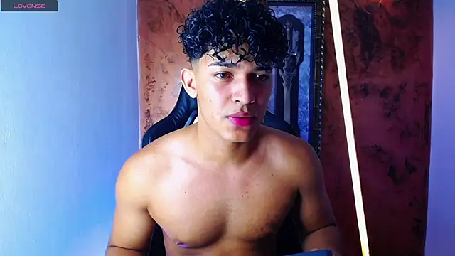 Snapshot of jamescurli_ chatting on March 14, 2025, 7:59 am jamescurli  online show from March 14, 2025, 7:59 am