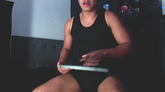 Snapshot of jamescurli_ chatting on October 12, 2025, 1:37 am jamescurli  online show from October 12, 2025, 1:37 am