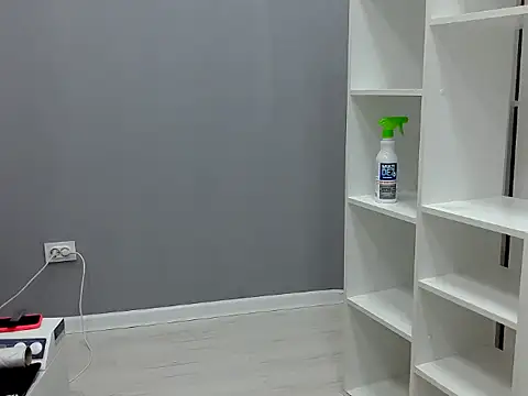 Snapshot of 96CHloe96 chatting on September 17, 2025, 1:35 pm 96CHloe96 online show from September 17, 2025, 1:35 pm