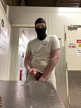 Lilian 701 online show from April 7, 2026, 12:55 am