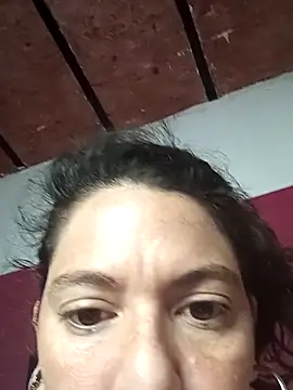 sweetbabyass online show from October 28, 2025, 3:04 pm