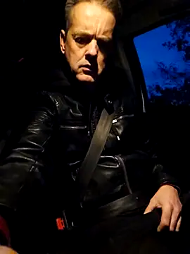 Snapshot of Hectorthyssen1 chatting on November 4, 2025, 4:39 pm Hectorthyssen1 online show from November 4, 2025, 4:39 pm