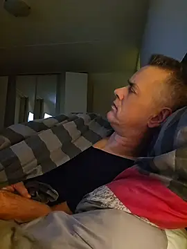 Snapshot of Hectorthyssen1 chatting on November 15, 2025, 10:48 pm Hectorthyssen1 online show from November 15, 2025, 10:48 pm