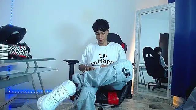 Zacktk7 online show from December 23, 2024, 11:17 pm