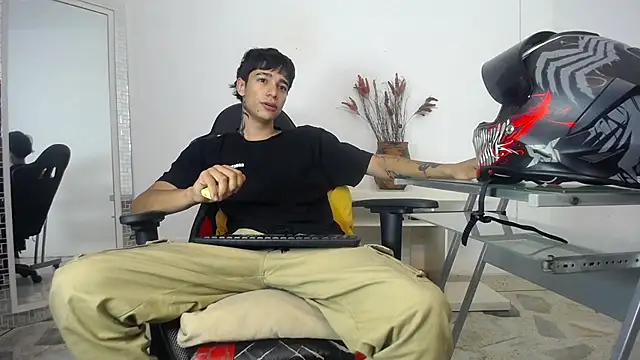 Zacktk7 online show from January 20, 2025, 7:14 pm