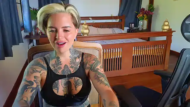 Alexandersonxo online show from March 25, 2026, 4:07 am