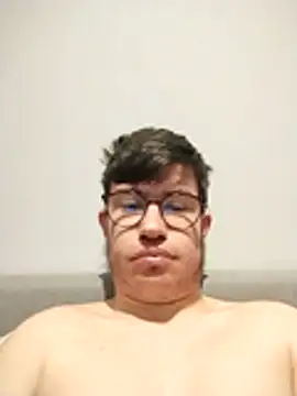 Snapshot of JulesG18 chatting on February 11, 2026, 9:03 am JulesG18 online show from February 11, 2026, 9:03 am