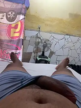 Snapshot of GordoSafadinho chatting on January 29, 2025, 12:35 pm GordoSafadinho online show from January 29, 2025, 12:35 pm