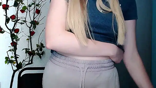 Queen ofLove online show from April 1, 2026, 1:41 pm