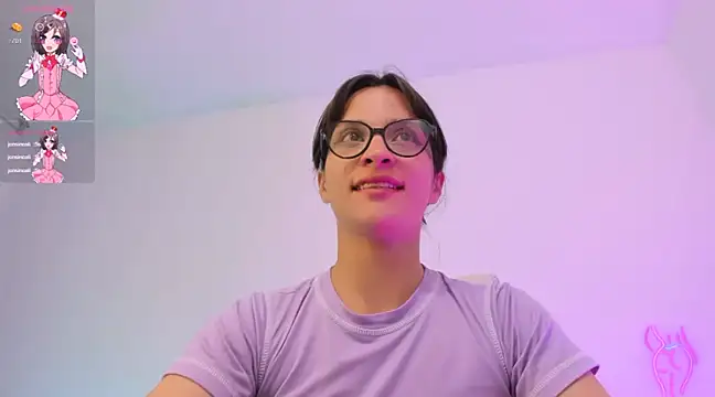 Snapshot of mariaan_m_ chatting on December 7, 2024, 1:03 am mariaan m  online show from December 7, 2024, 1:03 am