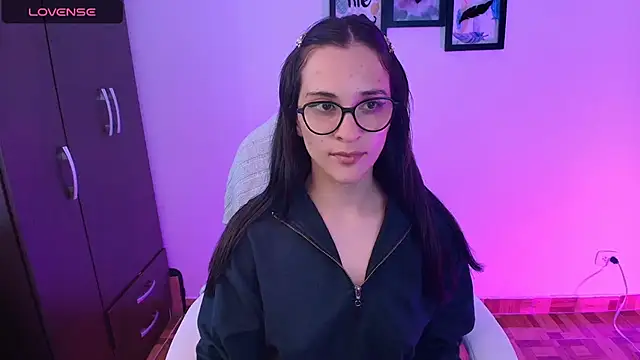 Snapshot of mariaan_m_ chatting on February 28, 2025, 11:03 am mariaan m  online show from February 28, 2025, 11:03 am