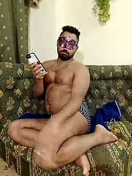 medo232586 online show from December 11, 2024, 12:02 pm