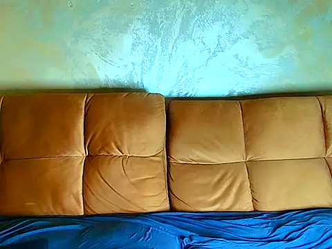 MentoXXL online show from March 23, 2026, 3:49 pm