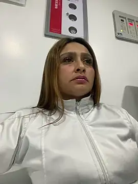 Keittly  online show from February 19, 2025, 8:22 am