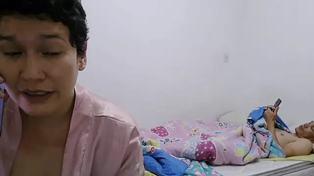 luxandracon23 online show from February 24, 2026, 1:20 pm