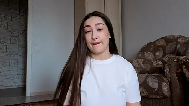 Aria Blisss online show from April 8, 2026, 2:00 am