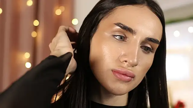 Kim Oberlin  online show from January 4, 2025, 5:47 pm